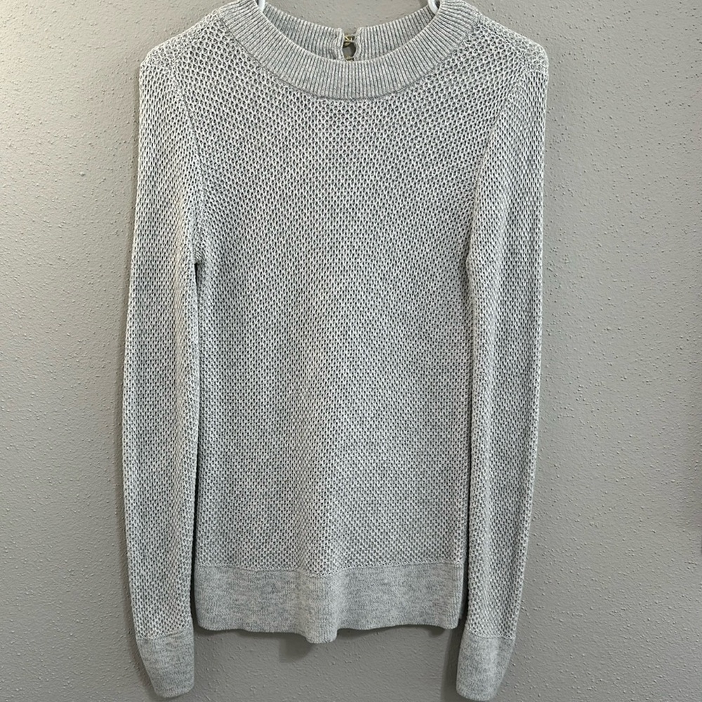 LOFT Sweater Button Back Closure